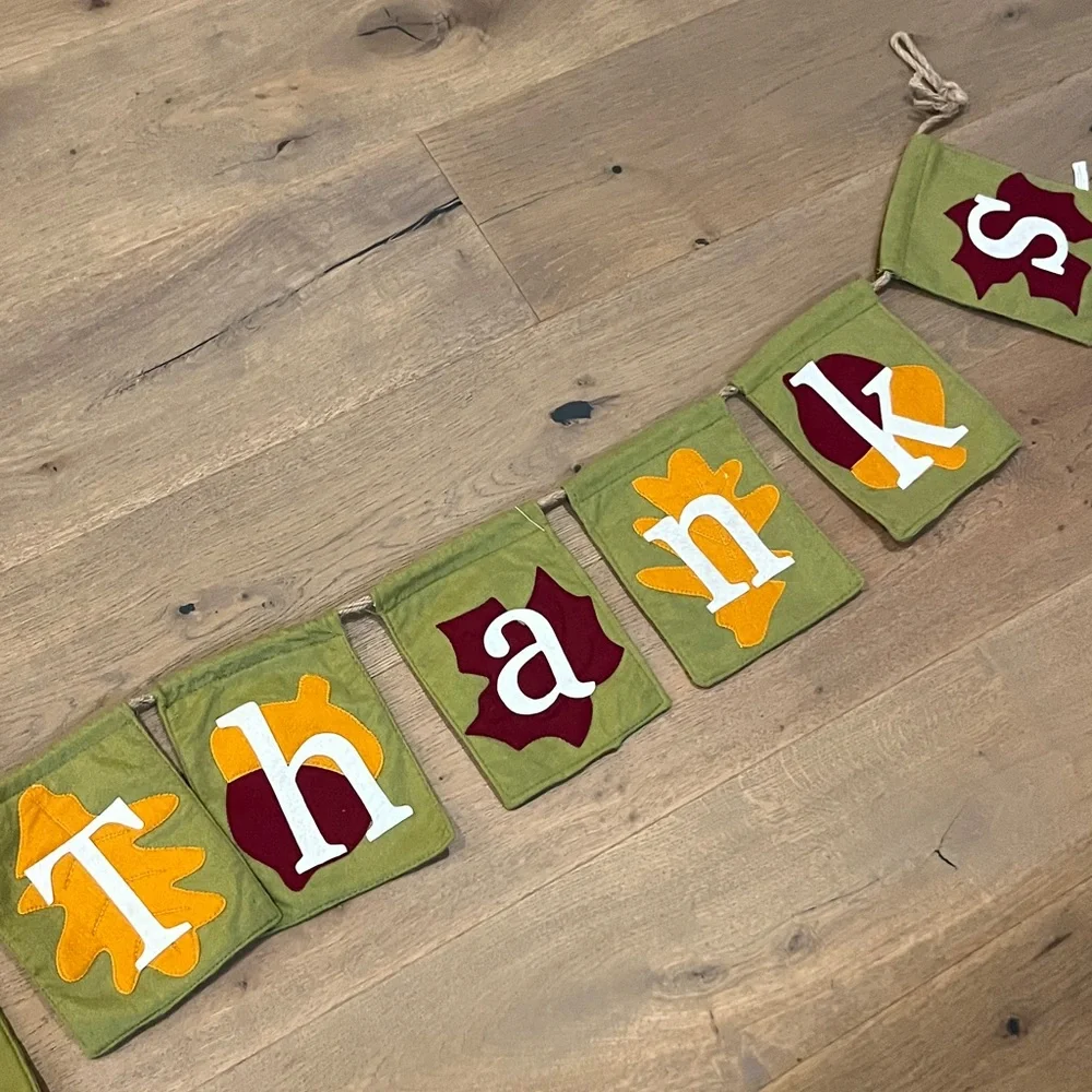 Festive 'Give Thanks' Banner in Green and Orange
